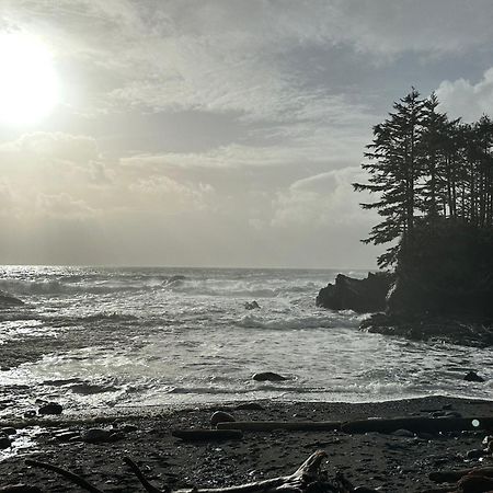 Bjorn Holm Villa Port Renfrew Exteriör bild