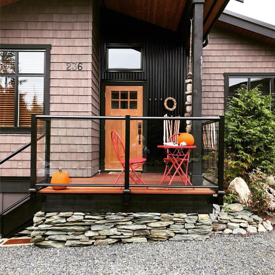 Bjorn Holm Villa Port Renfrew Exteriör bild