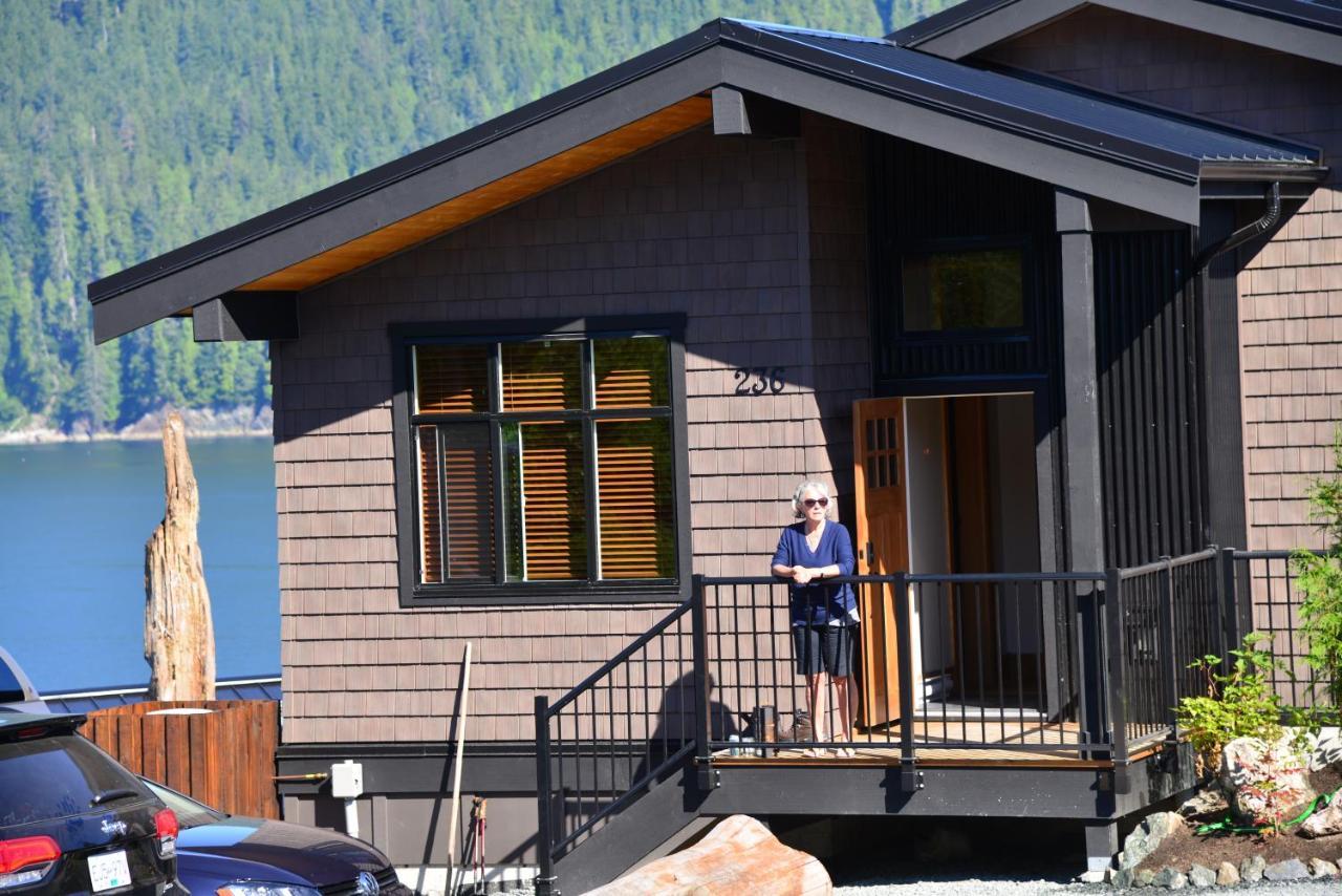 Bjorn Holm Villa Port Renfrew Exteriör bild