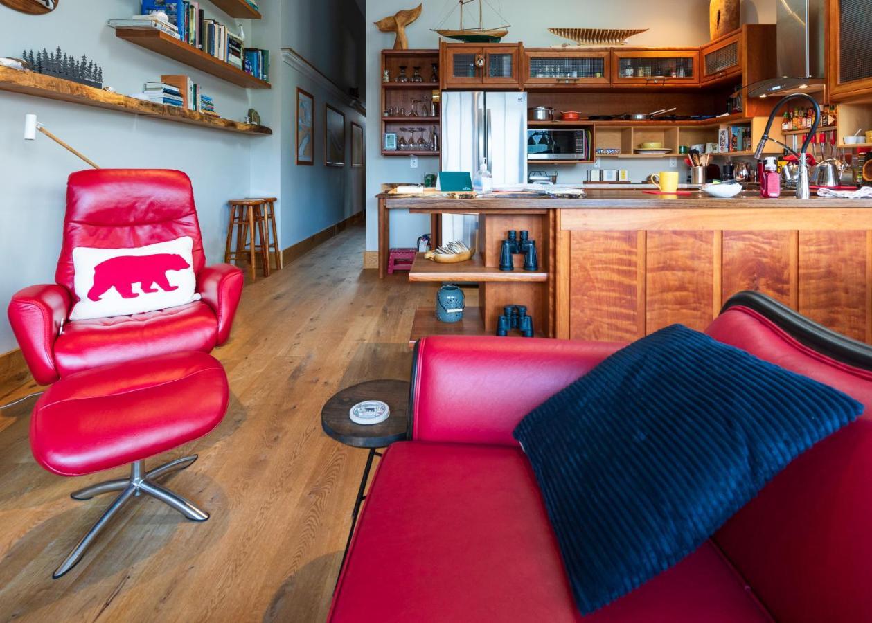 Bjorn Holm Villa Port Renfrew Exteriör bild
