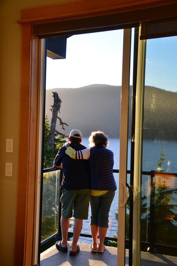 Bjorn Holm Villa Port Renfrew Exteriör bild